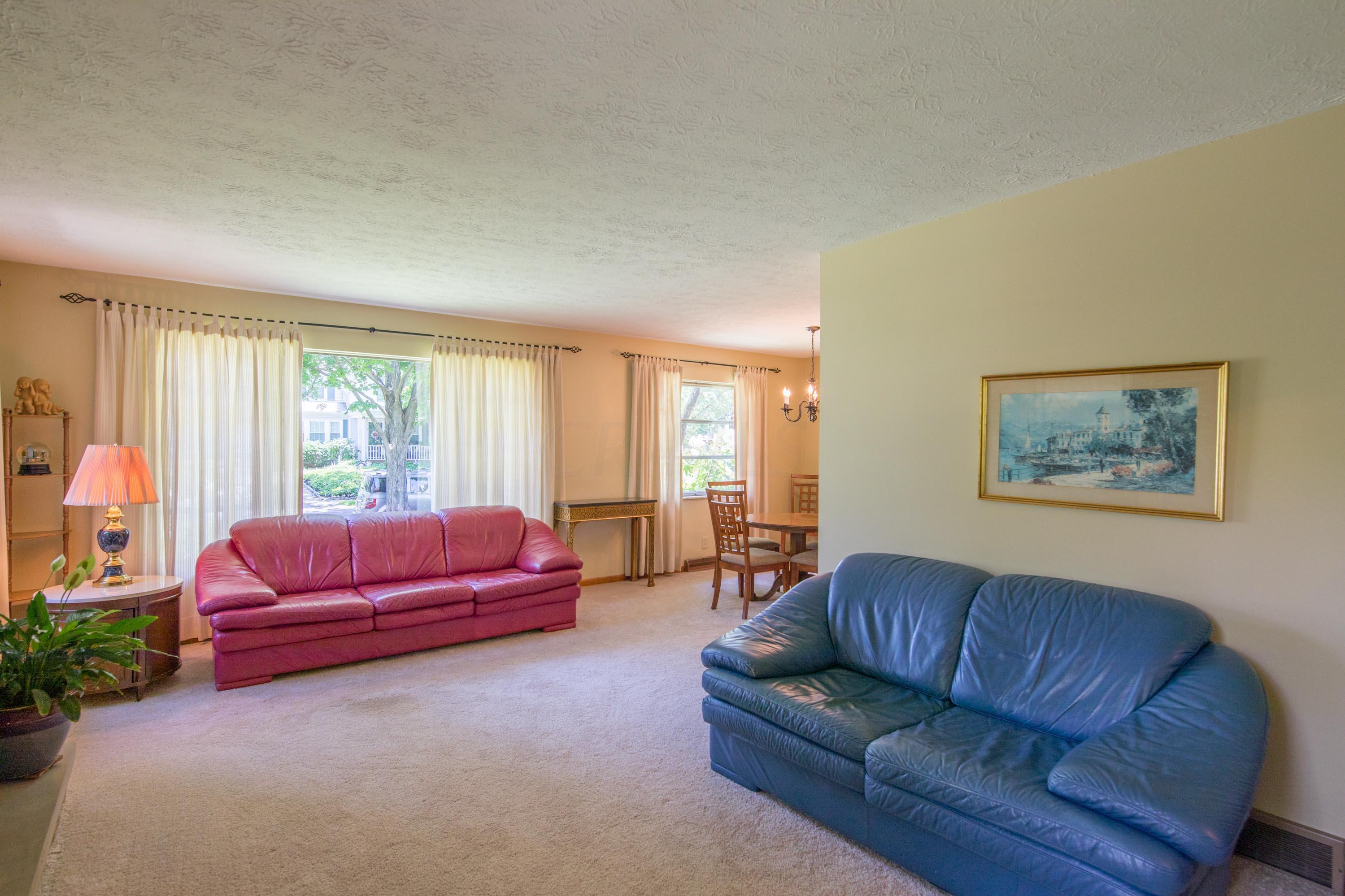 935 South Remington Road Bexley, OH 43209 - Photo 7 of 40