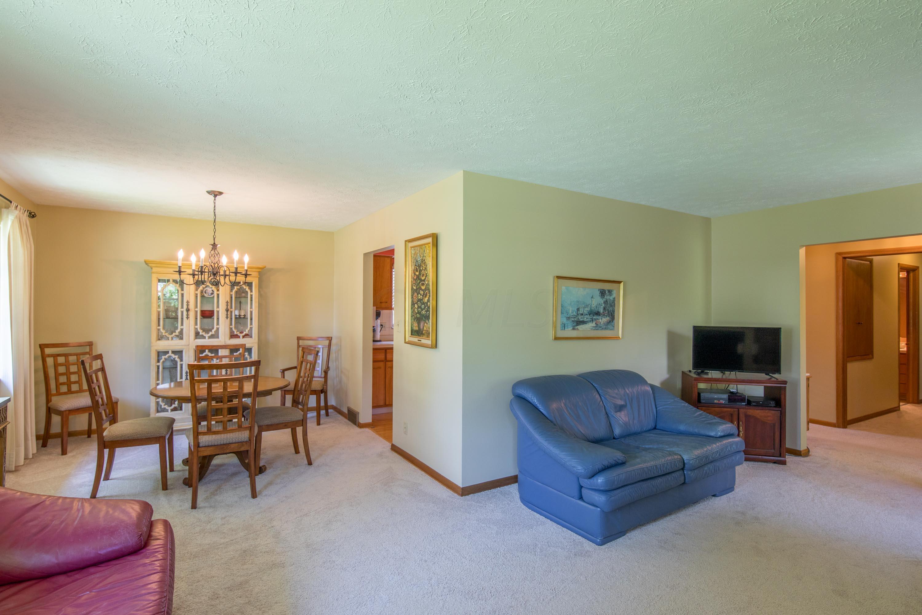 935 South Remington Road Bexley, OH 43209 - Photo 8 of 40