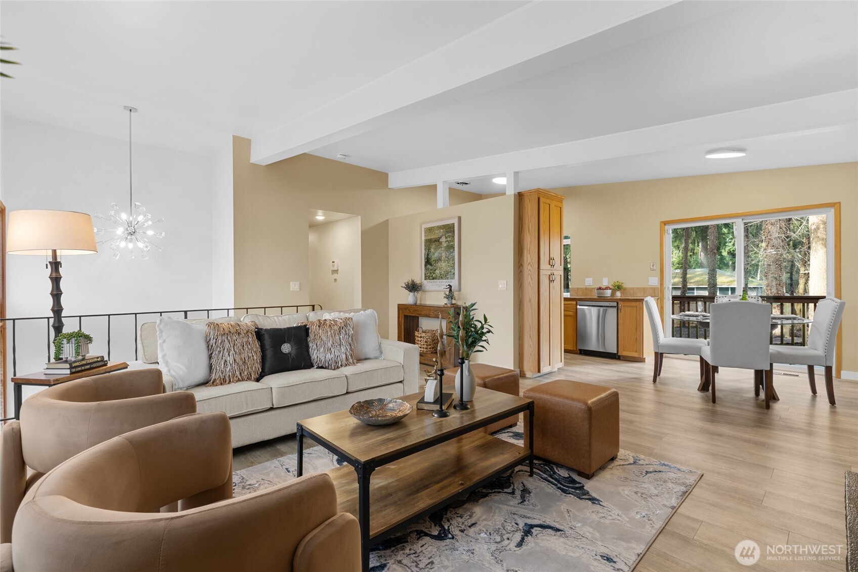 15024 Southeast 113th Street Renton, WA 98059 - Photo 5 of 31