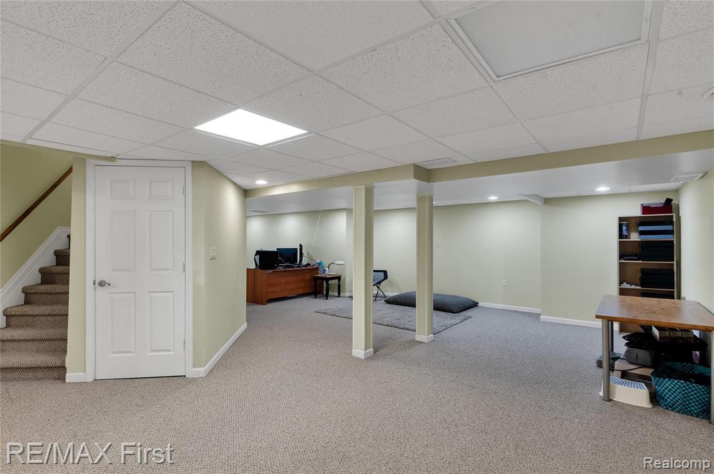 1012 Rochelle Park Drive Rochester Hills, MI 48309 - Photo 36 of 38