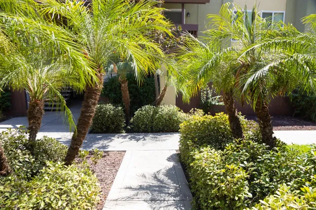 $195,189 | 2881 East Huntington Boulevard, Unit 153, Fresno, CA 93721