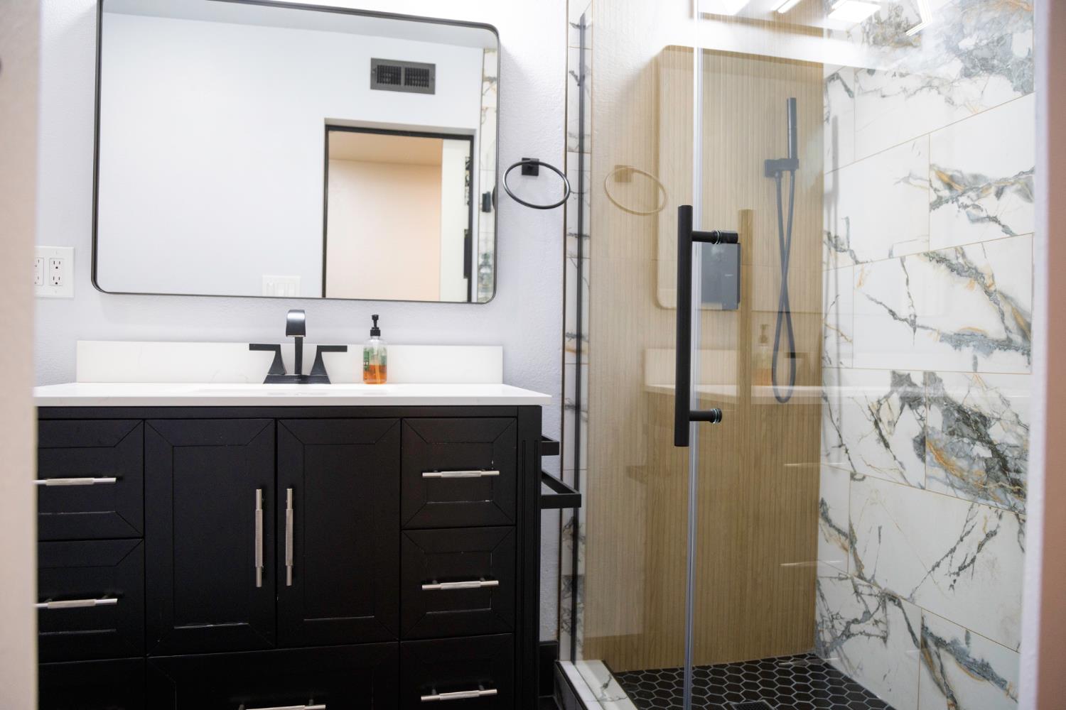 2881 East Huntington Boulevard, Unit 153 Fresno, CA 93721 - Photo 11 of 32