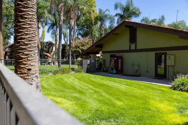 $195,189 | 2881 East Huntington Boulevard, Unit 153, Fresno, CA 93721