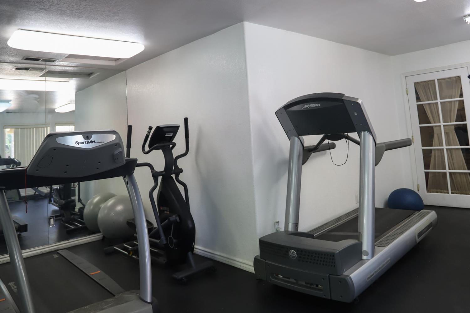 2881 East Huntington Boulevard, Unit 153 Fresno, CA 93721 - Photo 28 of 32