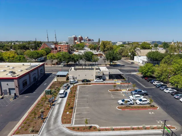 $195,189 | 2881 East Huntington Boulevard, Unit 153, Fresno, CA 93721