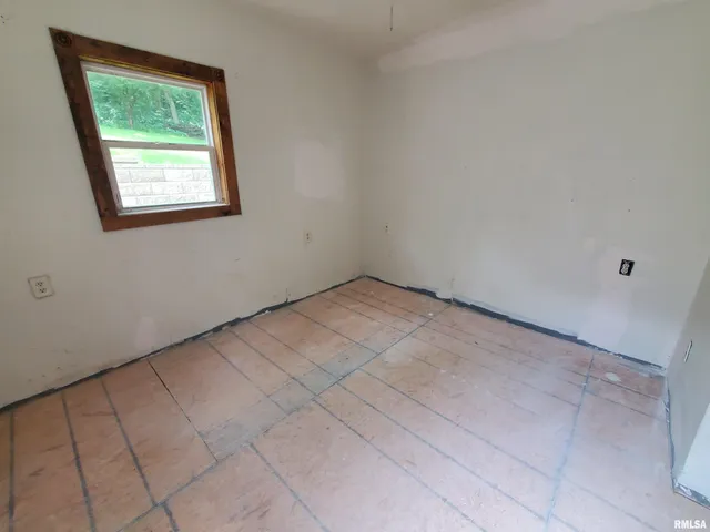 $77,000 | 12708 69th Avenue, Coal Valley, IL 61240