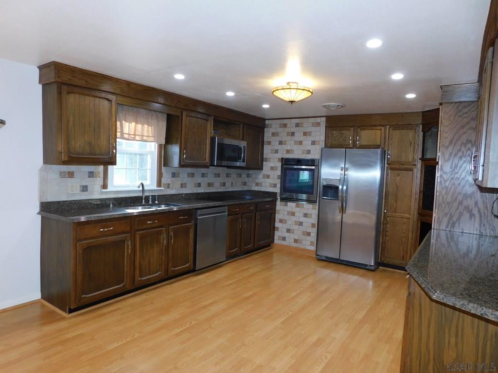 131 Amherst Road Johnstown, PA 15905 - Photo 3 of 17 Gallery Image 3