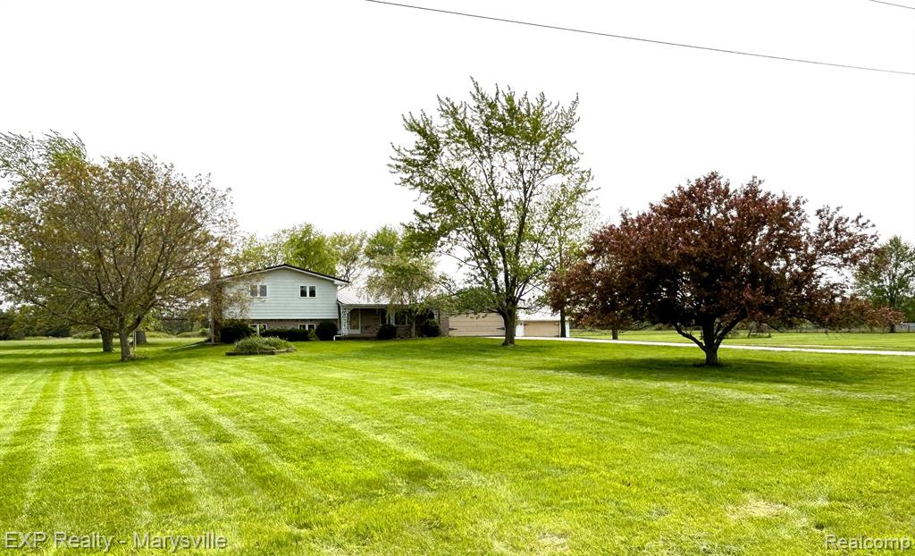 9695 Masters Road Goodells, MI 48027 - Photo 2 of 31