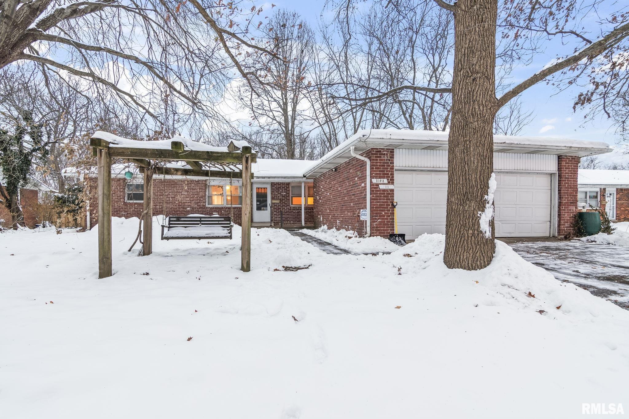 2108 Austin Drive Springfield, IL 62704 - Photo 2 of 42