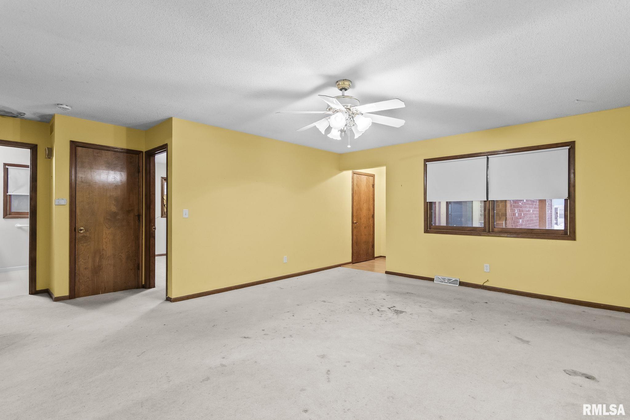 2108 Austin Drive Springfield, IL 62704 - Photo 22 of 42