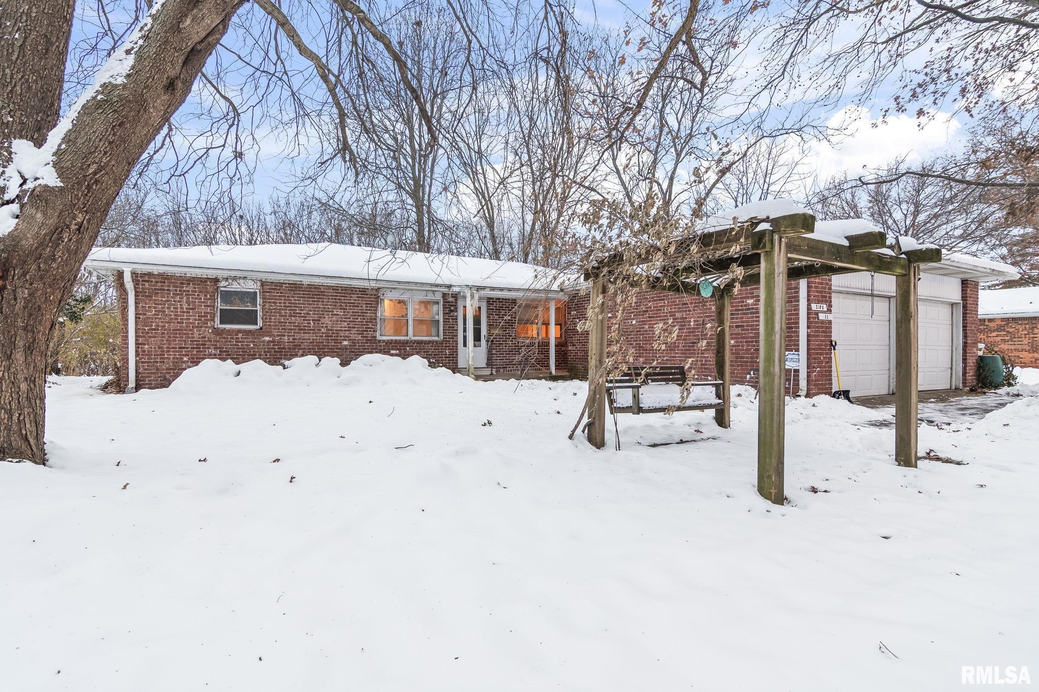 2108 Austin Drive Springfield, IL 62704 - Photo 3 of 42