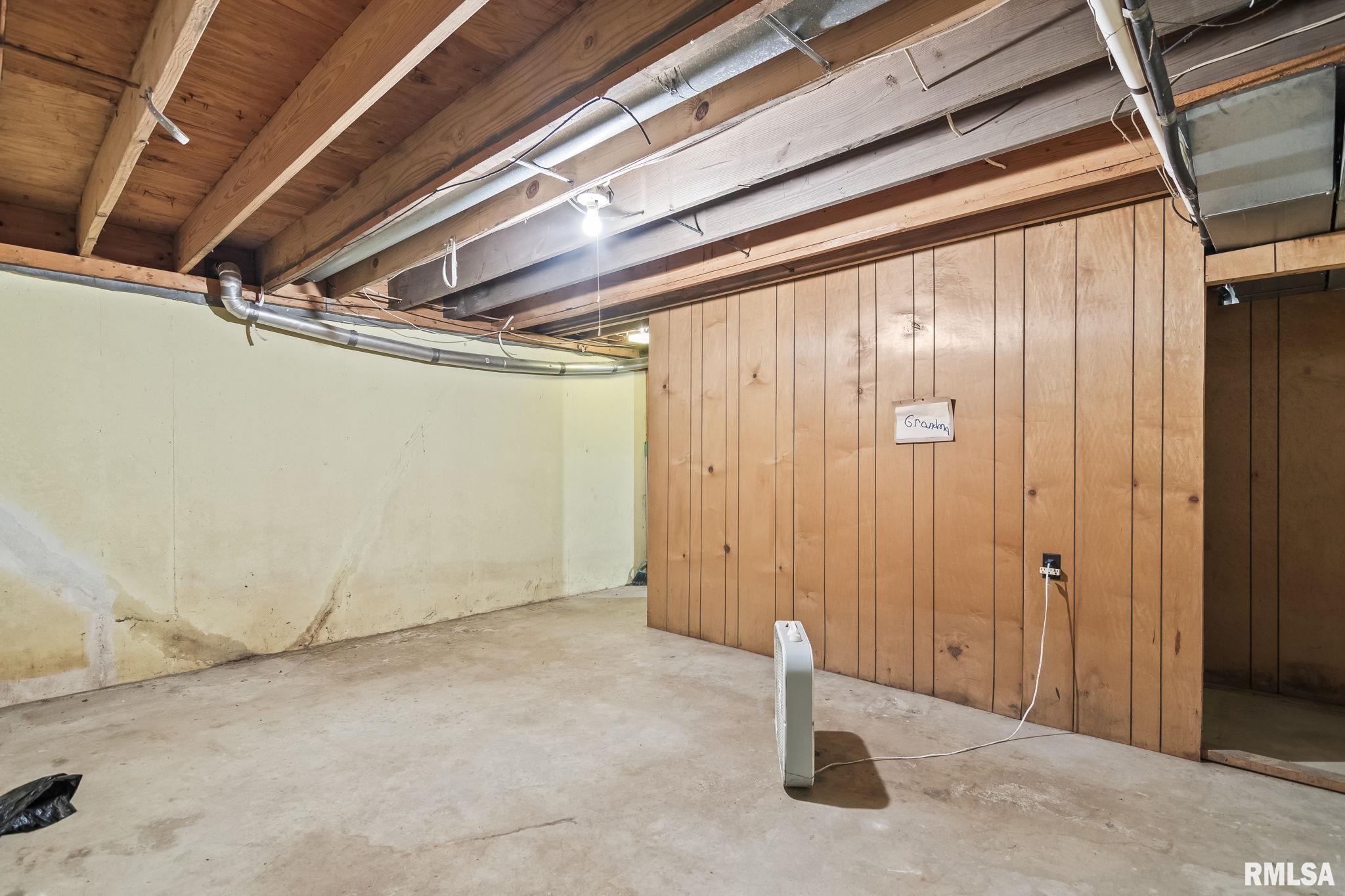 2108 Austin Drive Springfield, IL 62704 - Photo 33 of 42