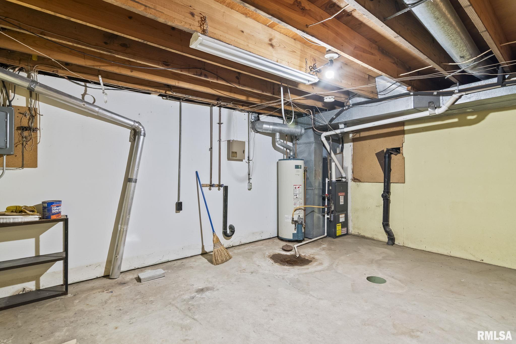 2108 Austin Drive Springfield, IL 62704 - Photo 34 of 42