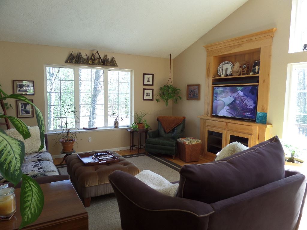 696 Fisher Road Traverse City, MI 49685 - Photo 16 of 55 1860442-18.JPG