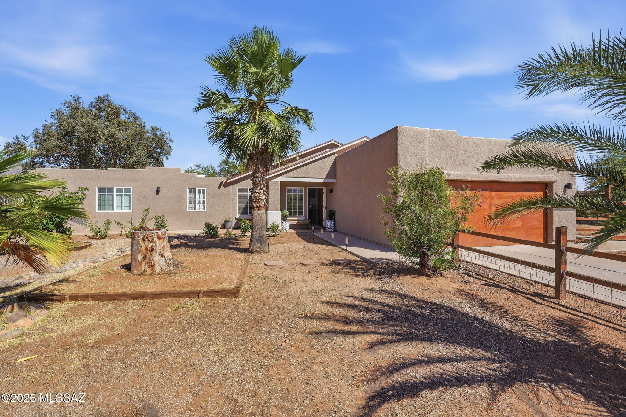 91 Círculo Cortez Rio Rico, AZ 85648 - Photo 3 of 50 Front Of The House, beautiful palm trees