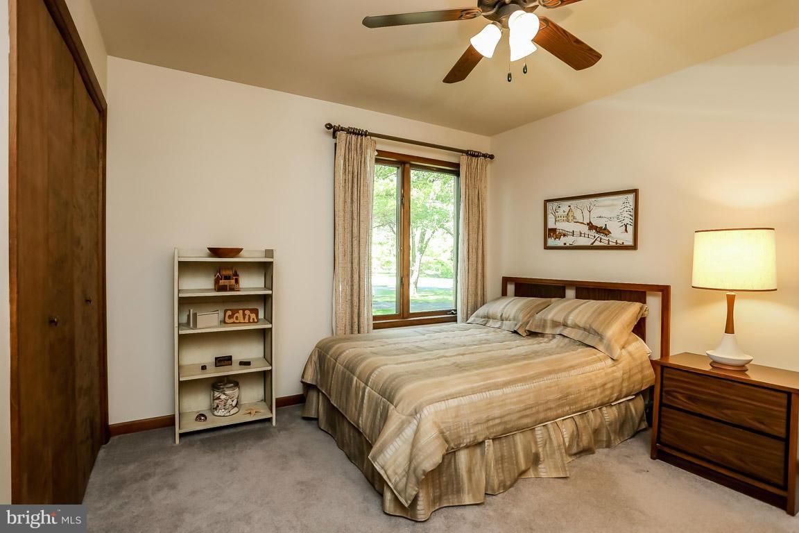 3828 Dumfries Road Catlett, VA 20119 - Photo 11 of 30 2nd Bedroom with Ceiling Fan
