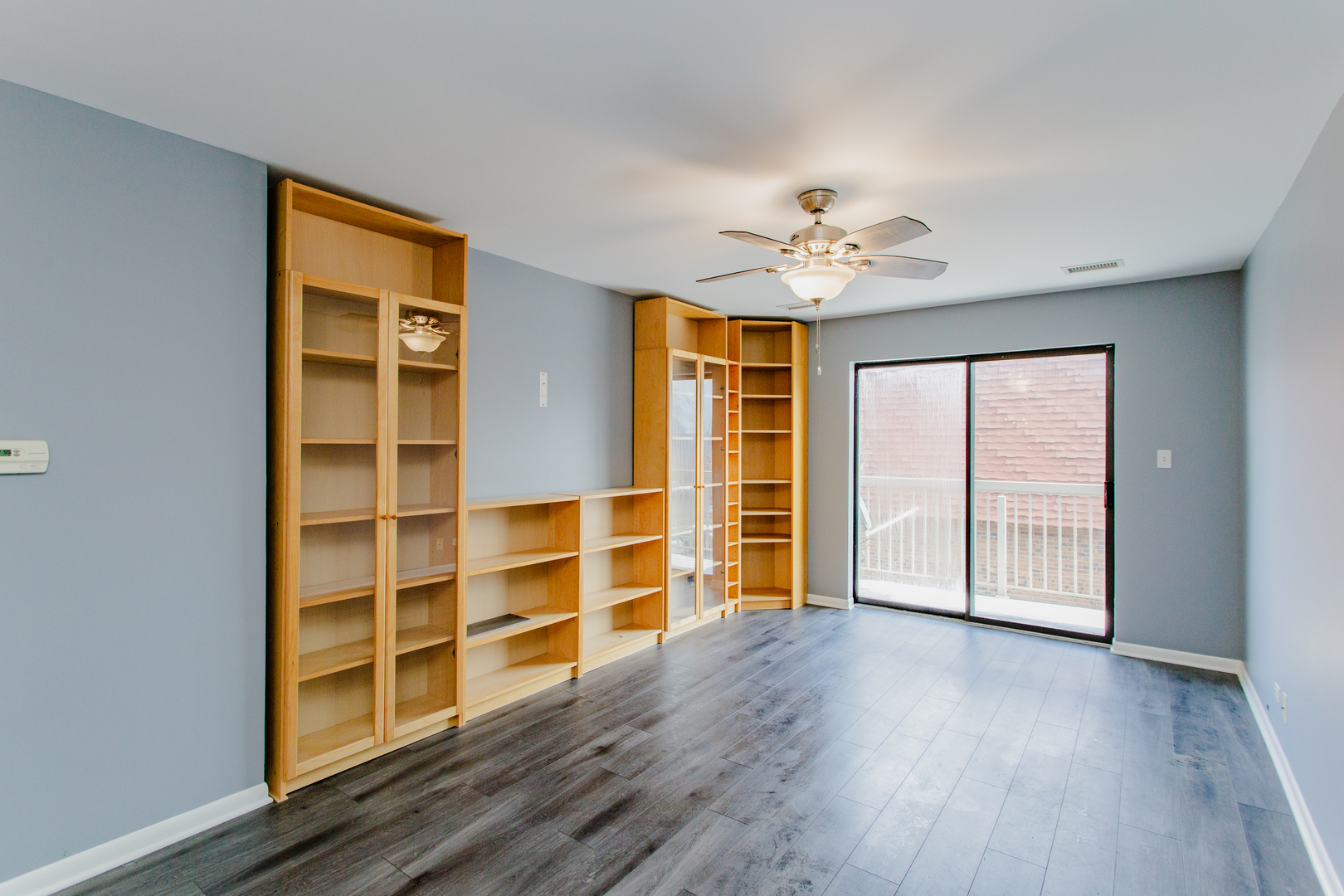 705 West Central Road, Unit C7 Mount Prospect, IL 60056 - Photo 8 of 19 Gallery Image 8