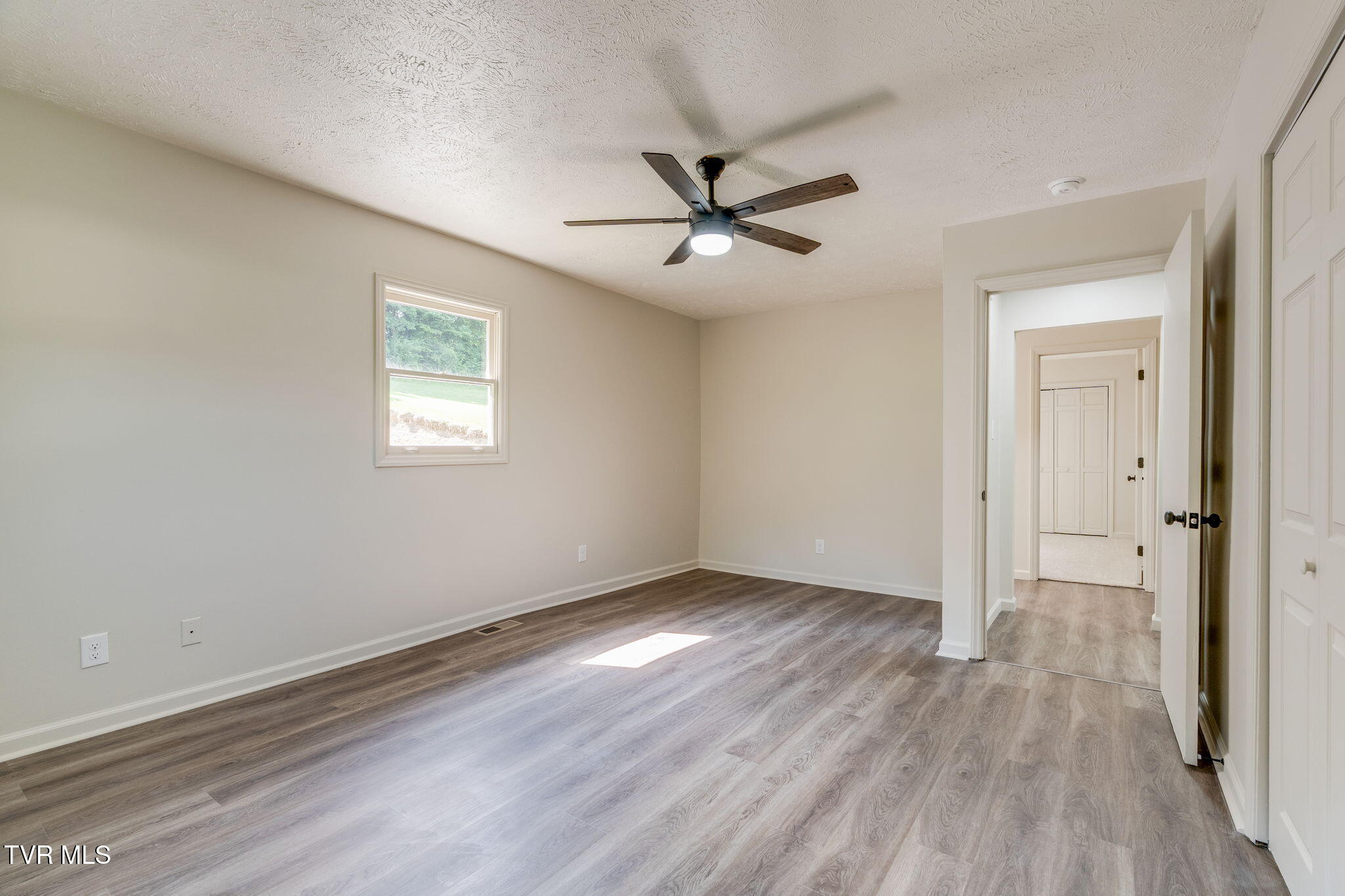 146 Ollie Collins Road Elizabethton, TN 37643 - Photo 12 of 30 014