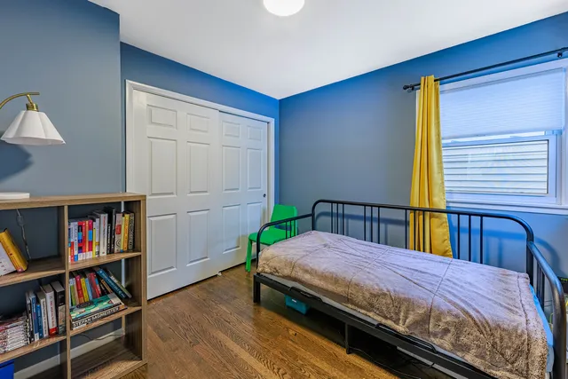 $549,900 | 3702 West George Street, Chicago, IL 60618