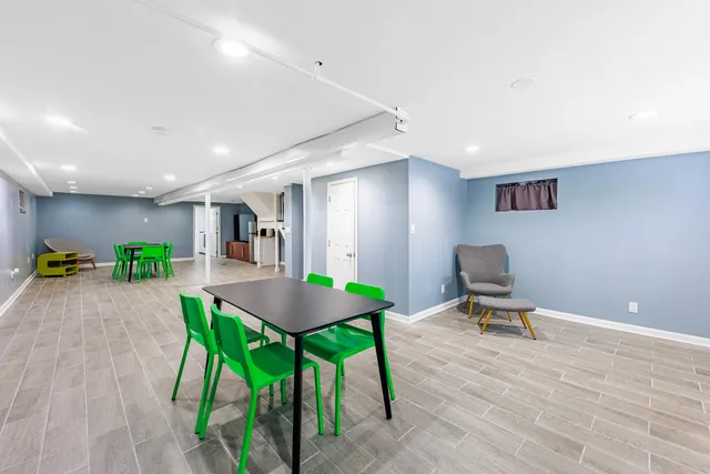 $549,900 | 3702 West George Street, Chicago, IL 60618