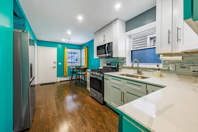 $549,900 | 3702 West George Street, Chicago, IL 60618