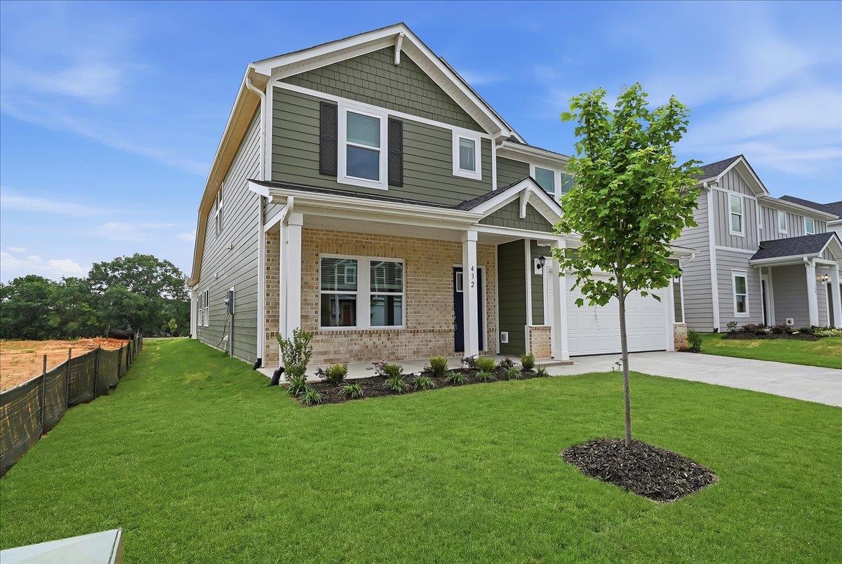 432 Ragland Avenue Greer, SC 29651 - Photo 3 of 38