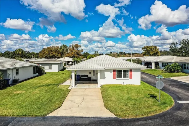 $186,900 | 501 Cameo Drive, Lakeland, FL 33803