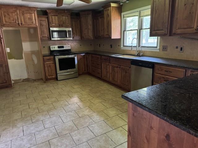 512 Custer Road Parsons, KS 67357 - Photo 6 of 16
