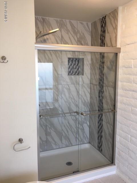 534 East Winged Foot Road Phoenix, AZ 85022 - Photo 24 of 39 MASTER BATHSHOWER