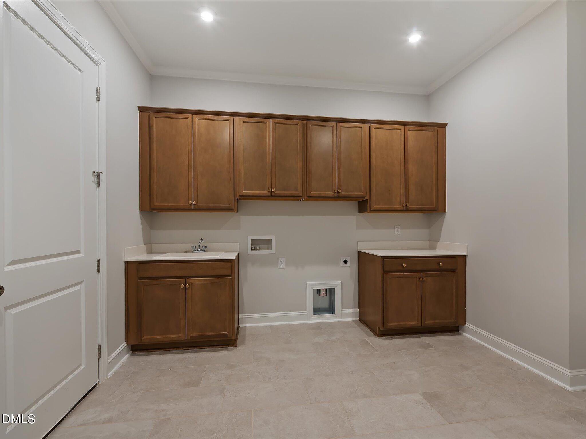 334 Conner Rdg Road Efland, NC 27243 - Photo 19 of 20 39-Laundry Room