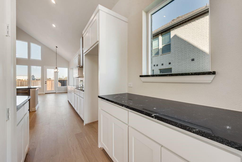 1329 Sundance Lane Justin, TX 76247 - Photo 13 of 30