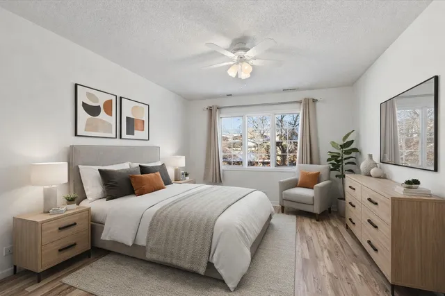 $283,000 | 7711 West Oak Ridge Court, Unit 2A, Palos Heights, IL 60463