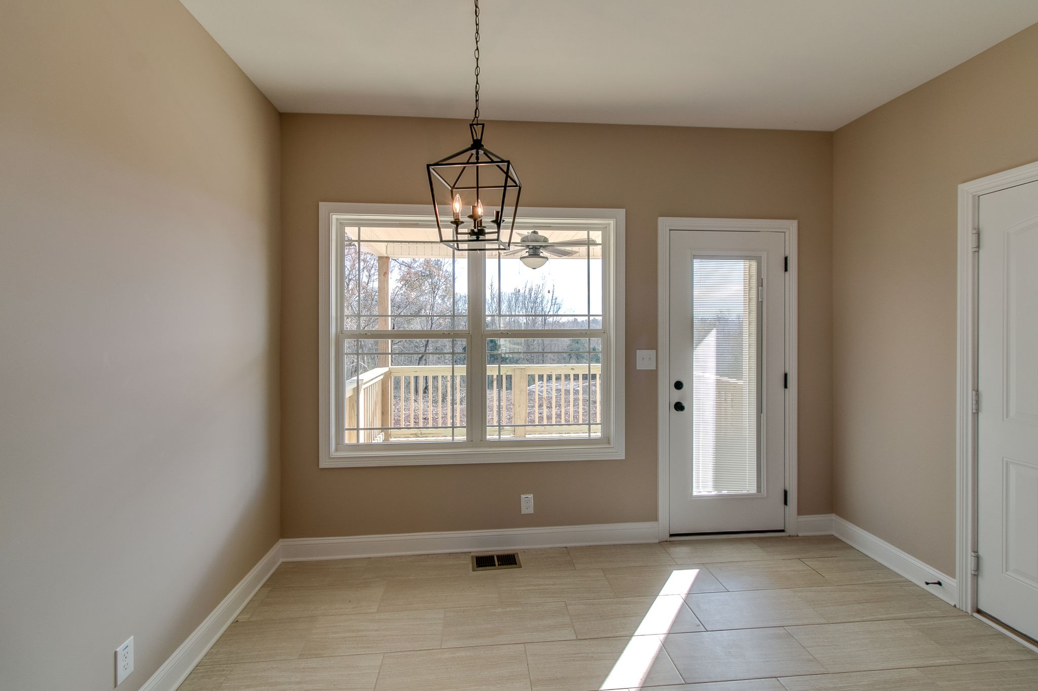1803 Rains Road Clarksville, TN 37042 - Photo 12 of 30 Gallery Image 12
