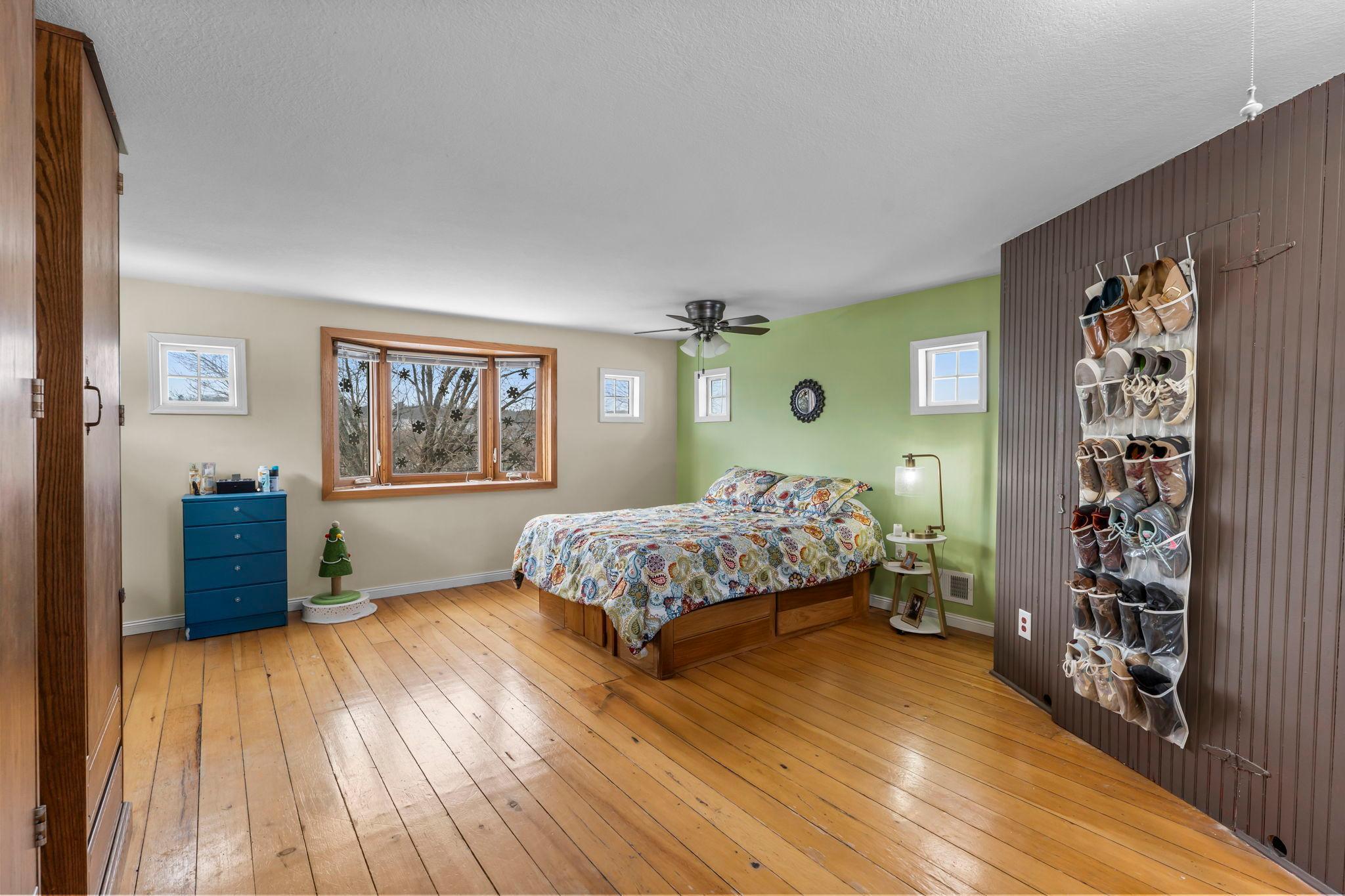 132 South Washington Street St. Croix Falls, WI 54024 - Photo 13 of 69