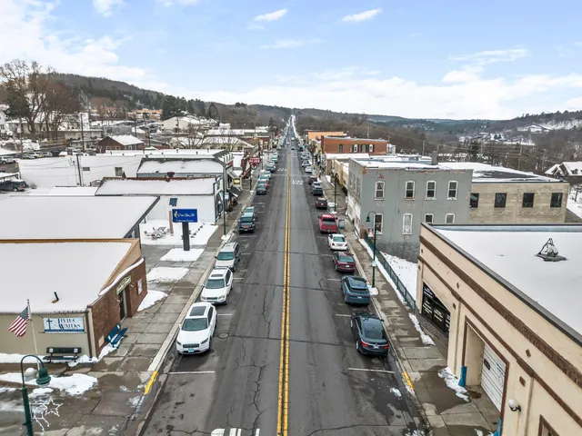 $177,000 | 132 South Washington Street, St. Croix Falls, WI 54024