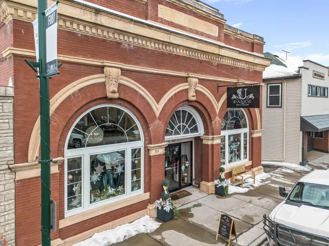 $177,000 | 132 South Washington Street, St. Croix Falls, WI 54024