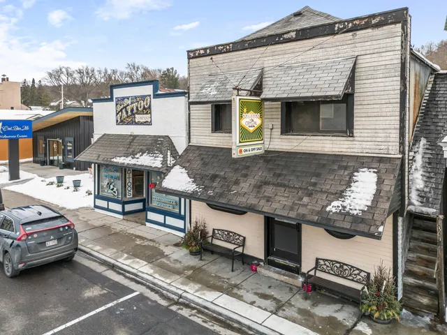 $177,000 | 132 South Washington Street, St. Croix Falls, WI 54024