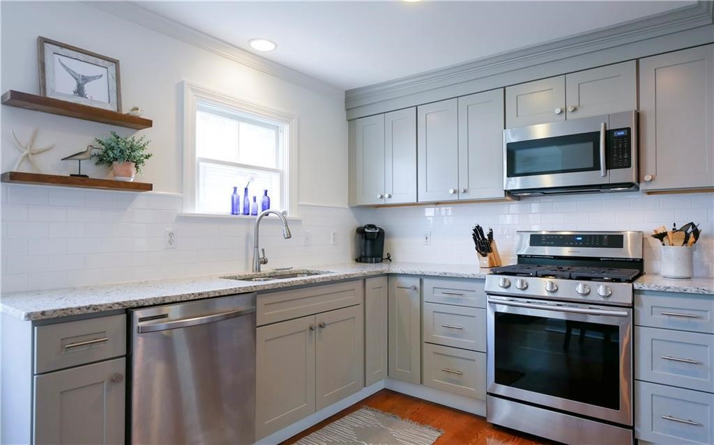 45 2nd Street Newport, RI 02840 - Photo 10 of 23