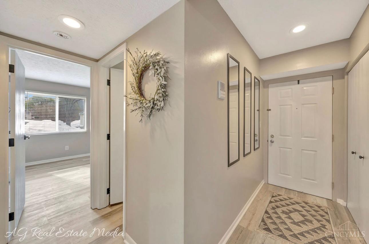 9315 Winton Road, Unit 3 Cincinnati, OH 45231 - Photo 4 of 27