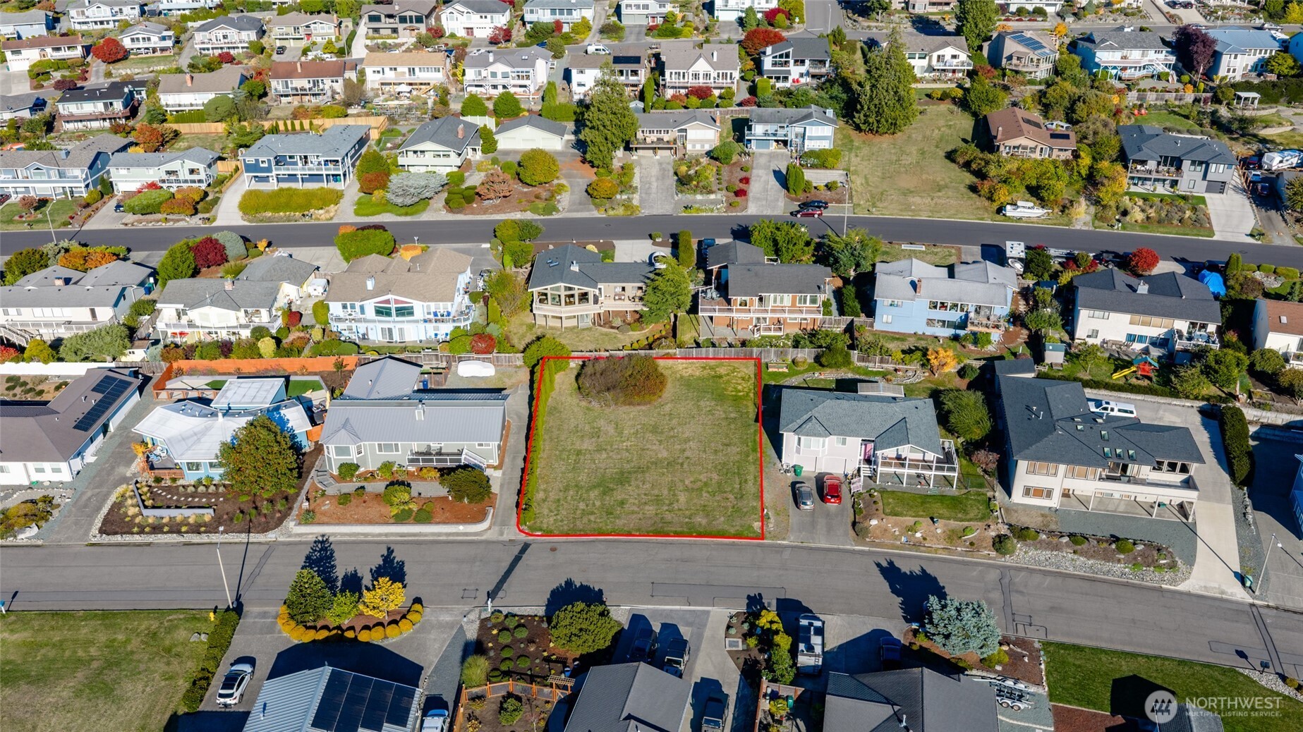 5202 Doon Way Anacortes, WA 98221 - Photo 4 of 7 a view of retail shops