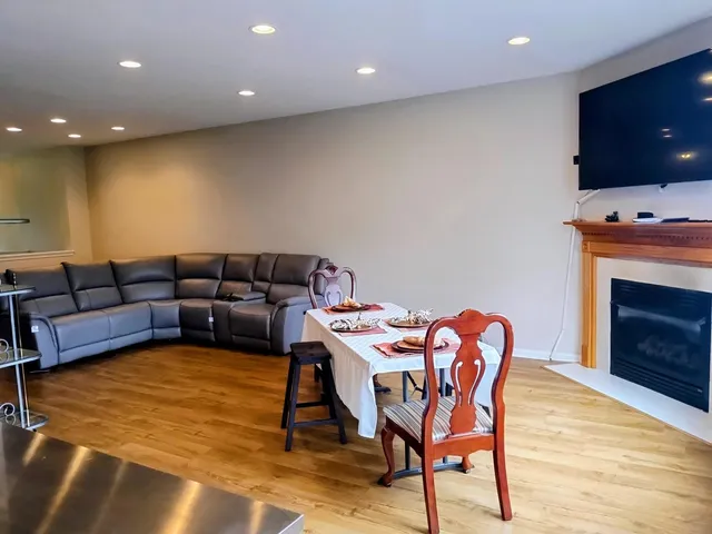 $449,000 | 7507 Frontage Road, Skokie, IL 60077