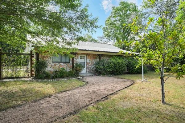 $3,600 | 413 Sun Bonnet Drive, Buda, TX 78610