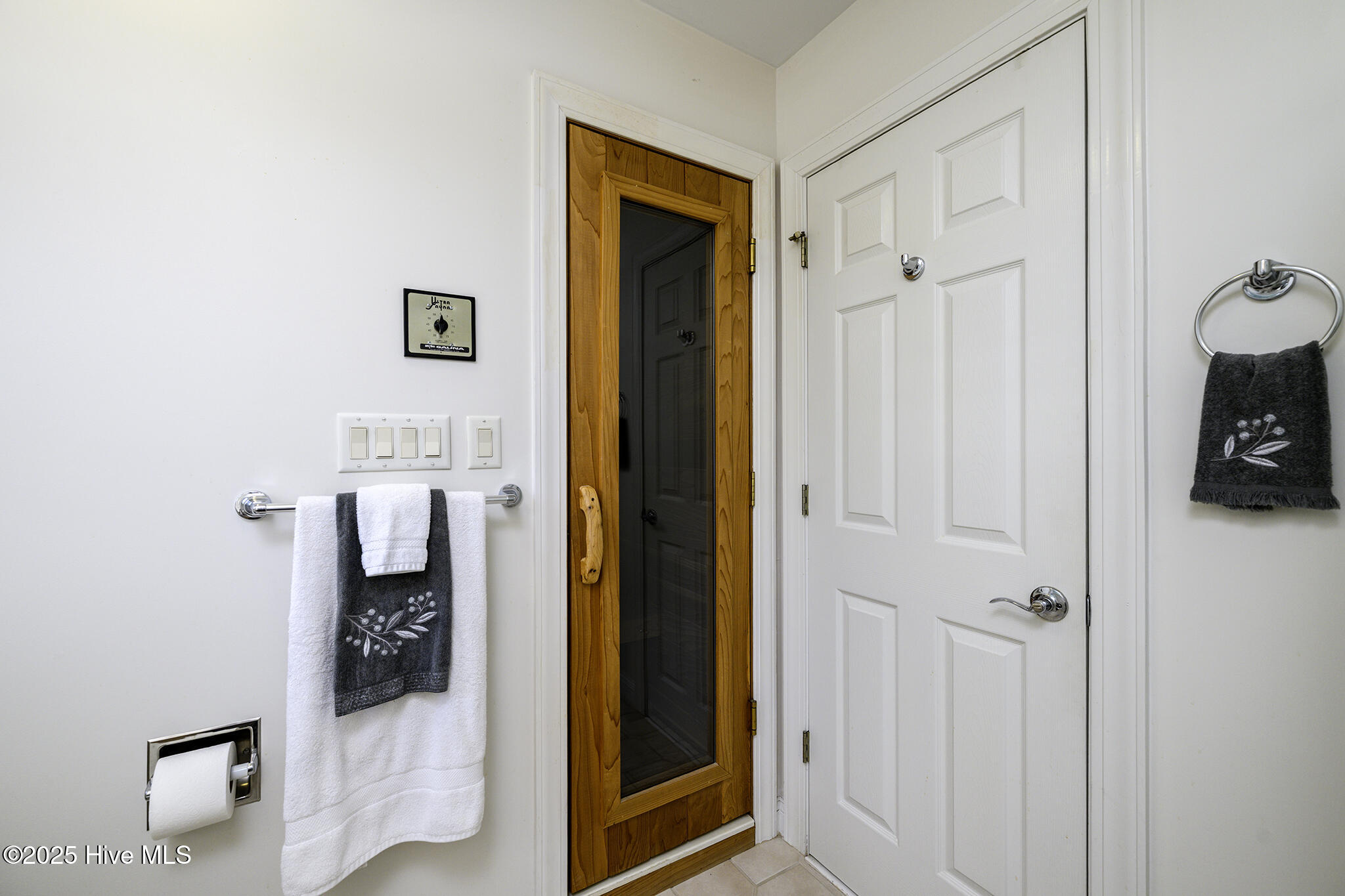 106 Mellen Road New Bern, NC 28562 - Photo 49 of 87 Guest Bathroom