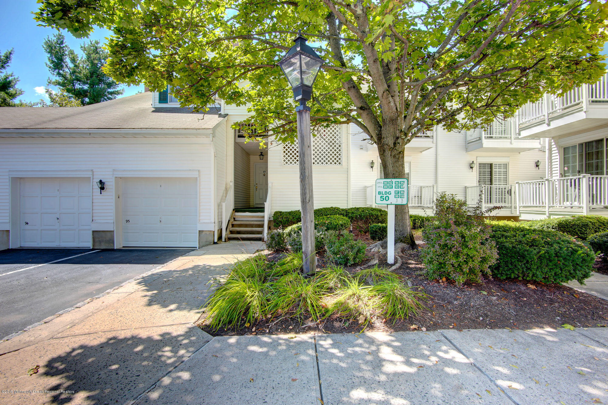 95 Alexandria Way Basking Ridge, NJ 07920 - Photo 2 of 23 IMG_8732_3_4_5_6_7_8