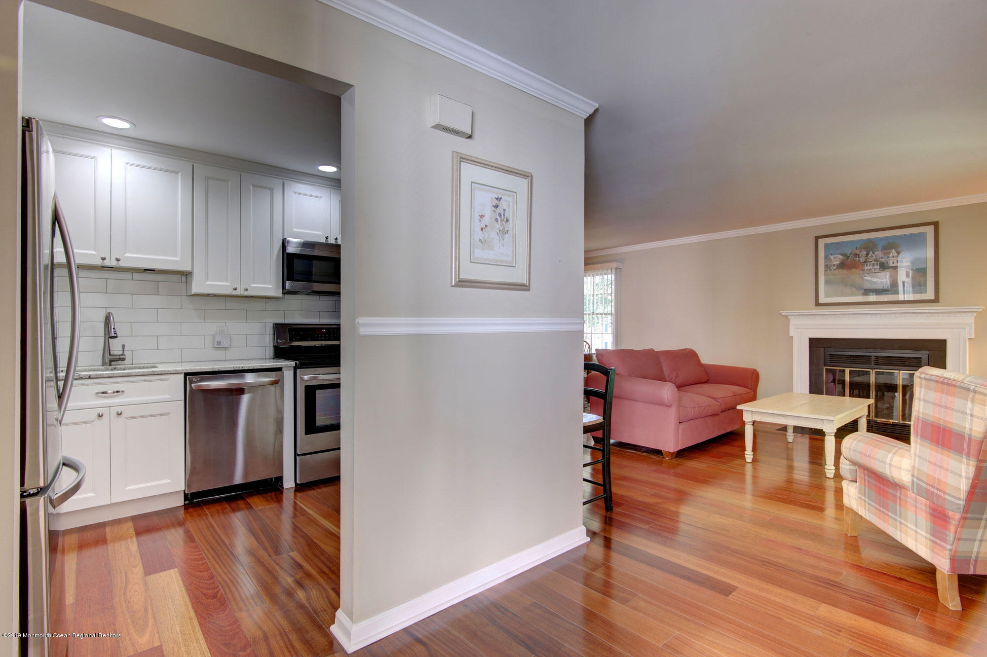 95 Alexandria Way Basking Ridge, NJ 07920 - Photo 6 of 23 IMG_8781_2_3_4_5_6_7