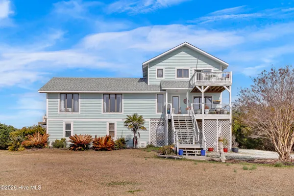 $549,900 | 306 Waterway Drive, Sneads Ferry, NC 28460