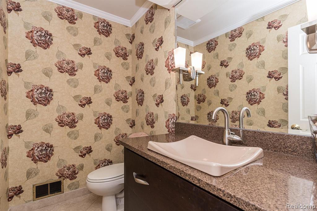 846 Leinster Road Rochester Hills, MI 48309 - Photo 17 of 35