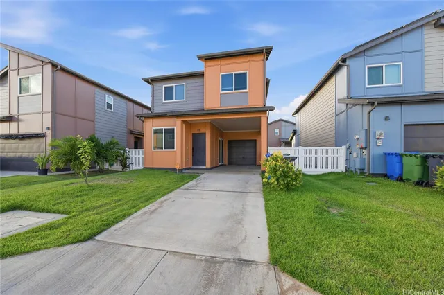 a view of a back yard of the house