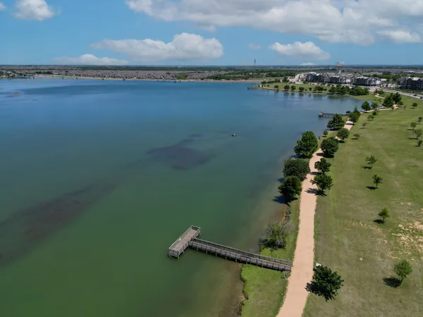 $2,600 | 6709 Golden Bough Lane, Pflugerville, TX 78660