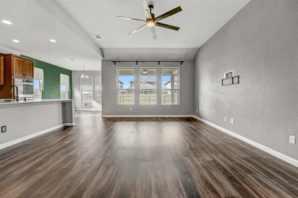 $2,600 | 6709 Golden Bough Lane, Pflugerville, TX 78660